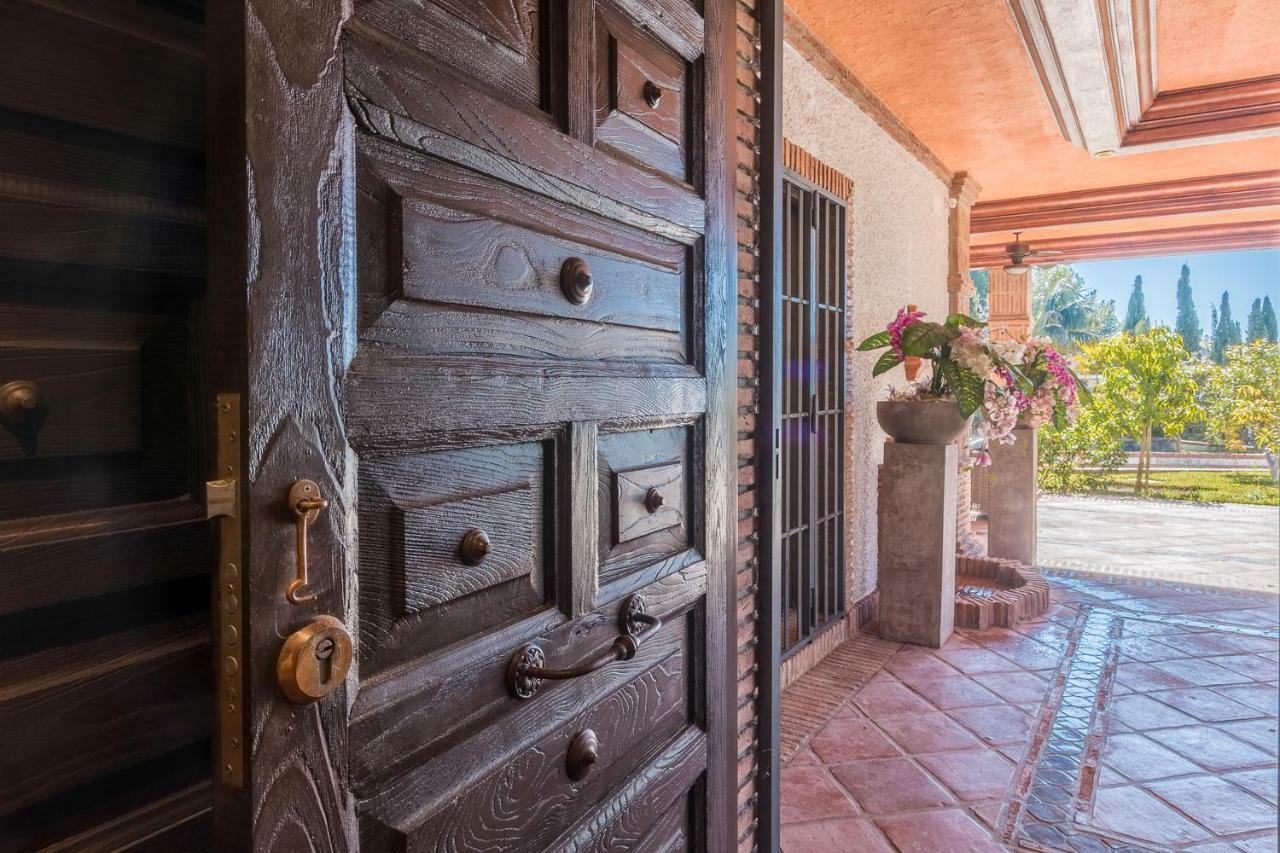 Authentic Andalucia Villa Marbella Bagian luar foto