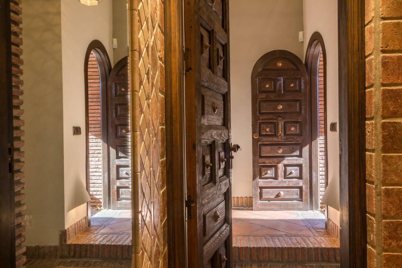Authentic Andalucia Villa Marbella Bagian luar foto